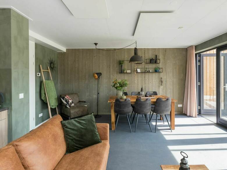 House In Vrouwenpolder With Private Terrace