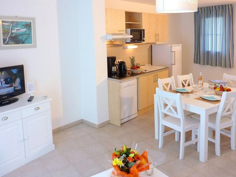 Comfortable Apartment With Dishwasher In The Provence