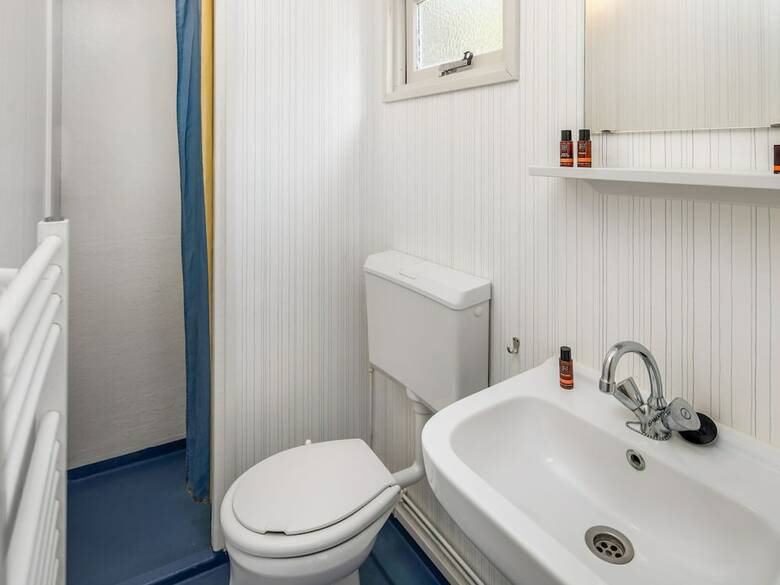 Comfortable Chalet With Microwave, In Natural Surroundings