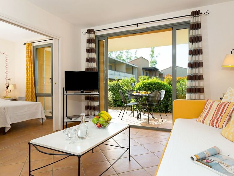 Charming Apartment With Dishwasher, View At The Golf Course
