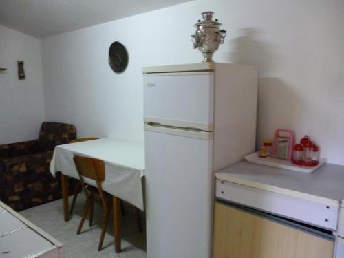 Hostal Villa Jun Guest House
