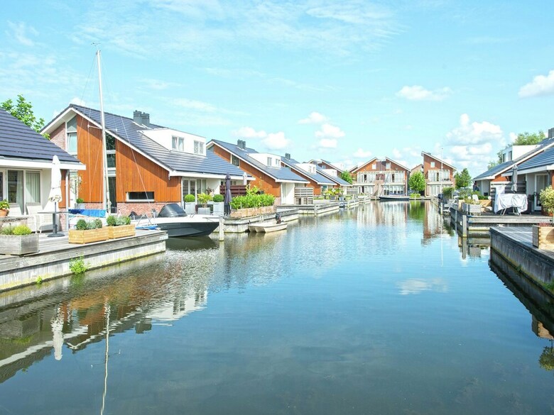 Nice House With Dishwasher, Not Far From Amsterdam