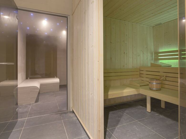Attractive Apartment In A Chalet Directly On The Ski Slope