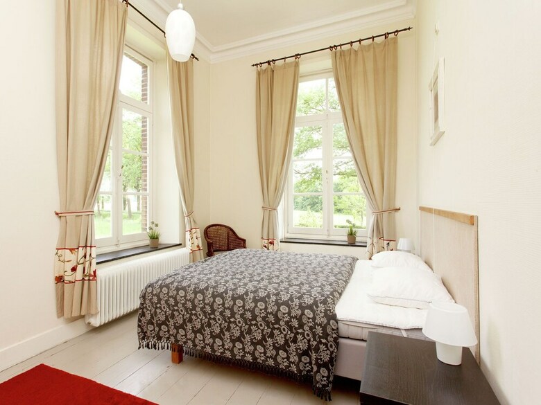 Spacious Mansion In Swolgen With Garden