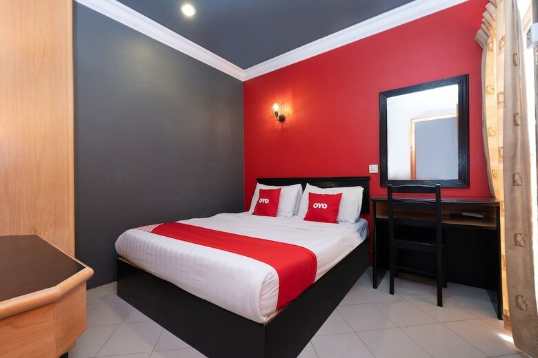 Oyo 90050 V Hotel