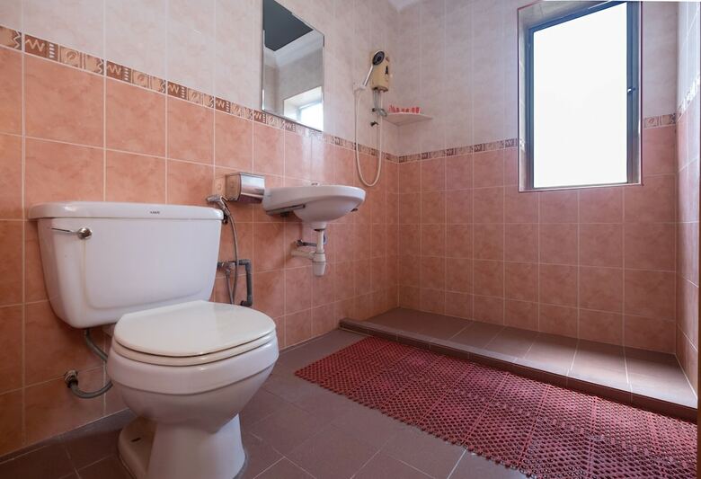 Oyo 90050 V Hotel