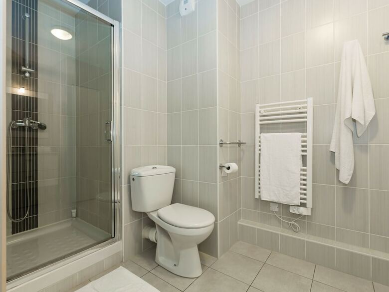Comfortable Apartment With A Balcony Near The Beach