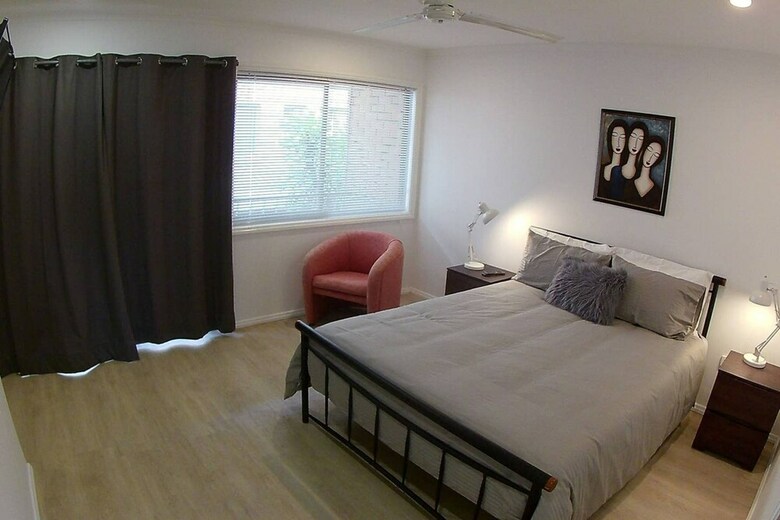 2 Bedroom Apartment In Surfers Central