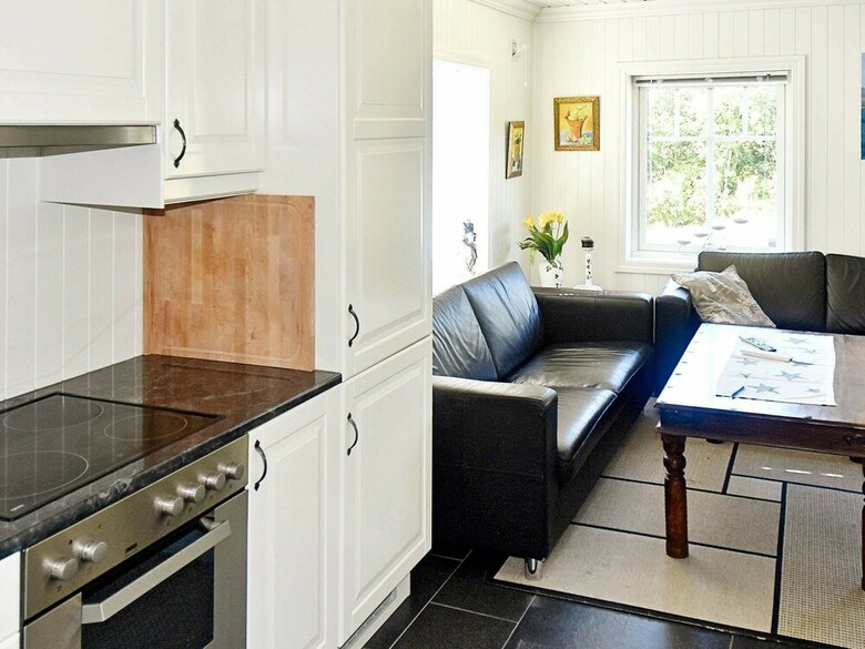 5 Person Holiday Home In Oksvoll