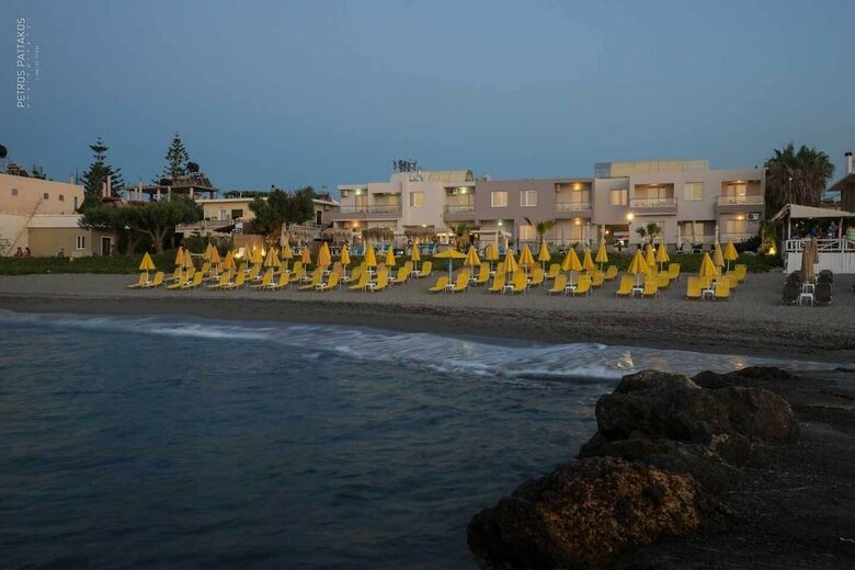 Akoition Hotel