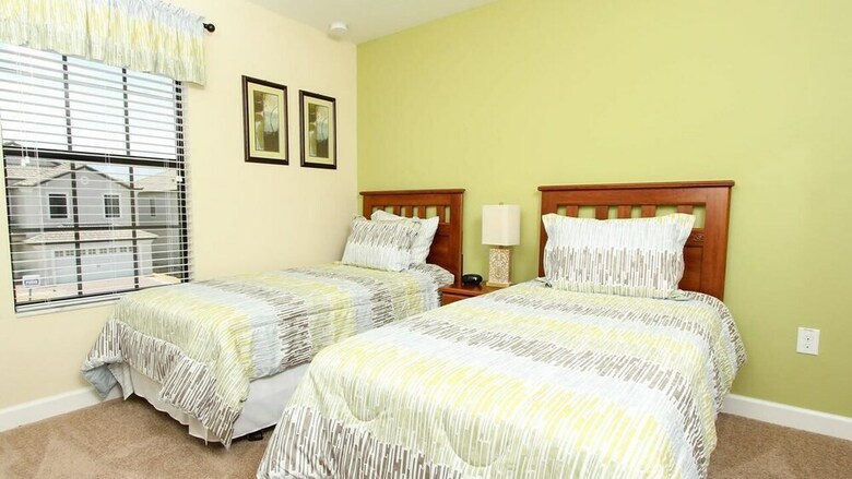 Villa 1424 Thunderbird Road