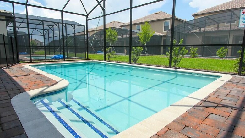 Villa 1424 Thunderbird Road