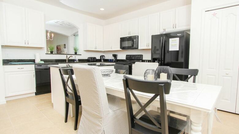 4396 Acorn Court