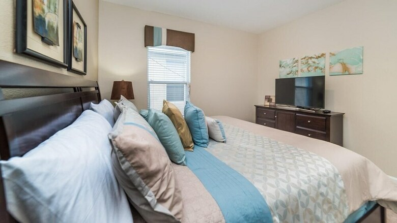 Villa 8176 Fan Palm Way