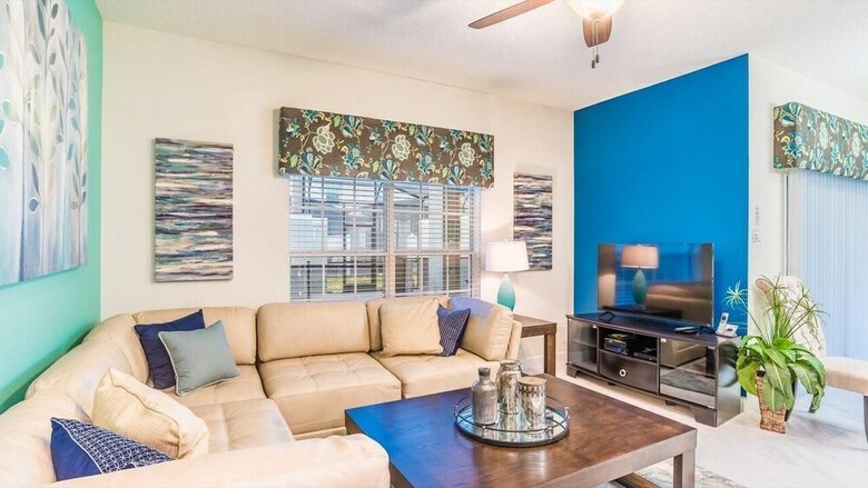 Villa 4805 Brier Rose Lane