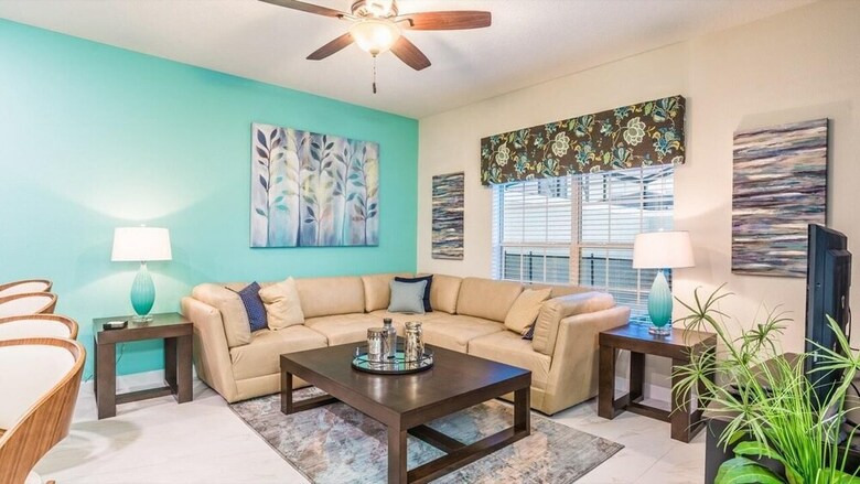 Villa 4805 Brier Rose Lane
