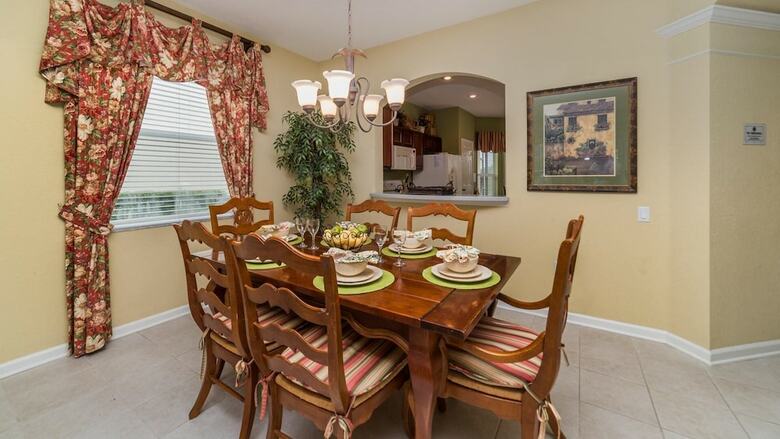 Villa 2709 Manesty Lane