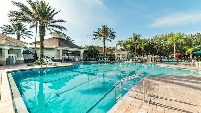 Hostal 2233 Wyndham Palms Way