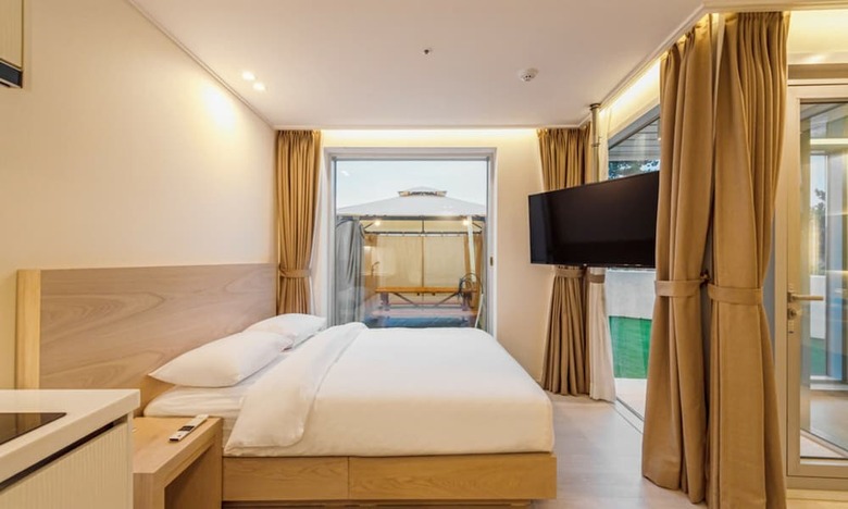 Hotel Dearc Resort