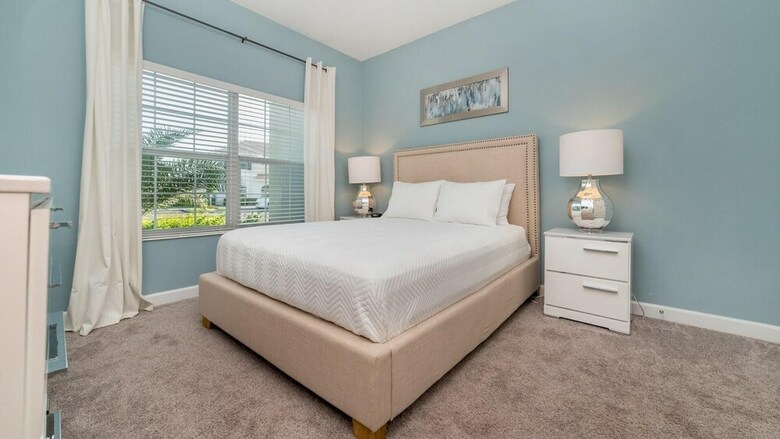 Villa 4840 Romeo Circle