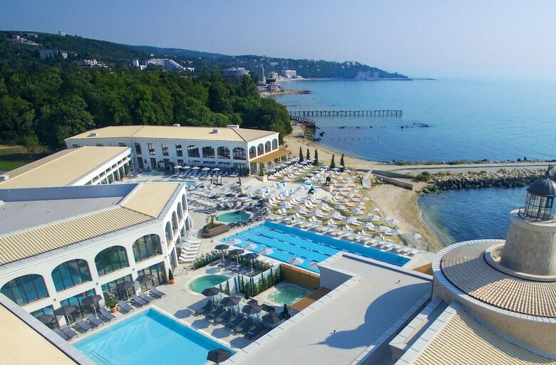 Villa Chinka By Astor Garden Hotel