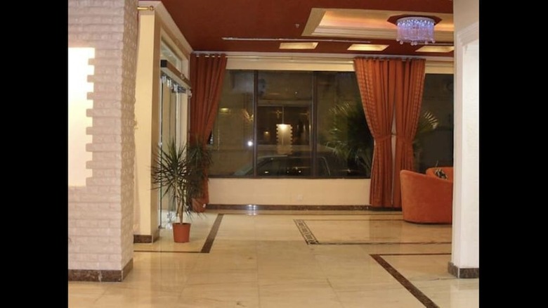 Oyo 402 Jawhrat Asfari Hotel
