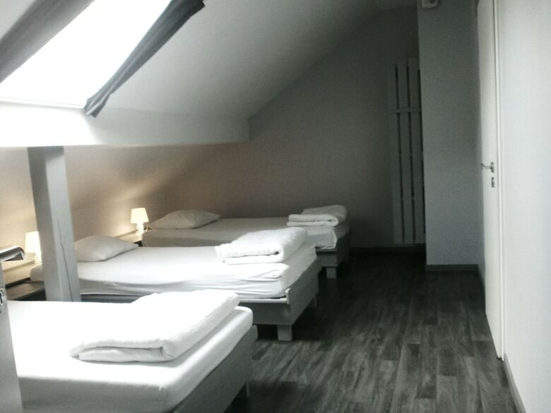 Tidy Holiday Home With Fire Place Close To Malm�dy