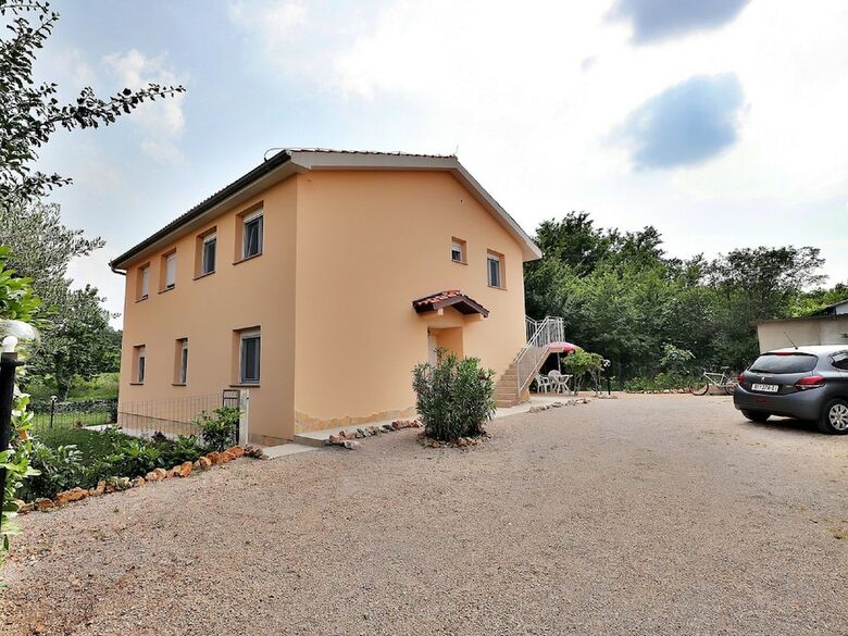 Exquisite Apartment In ?ilo With Balcony