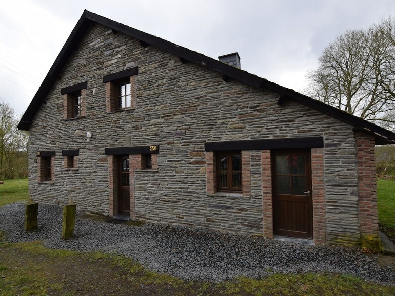 Peaceful Holiday Home In Houffalize With Fireplace