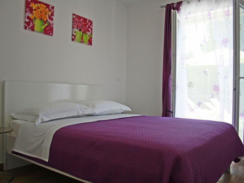 Modern Villa In Primosten With Pool