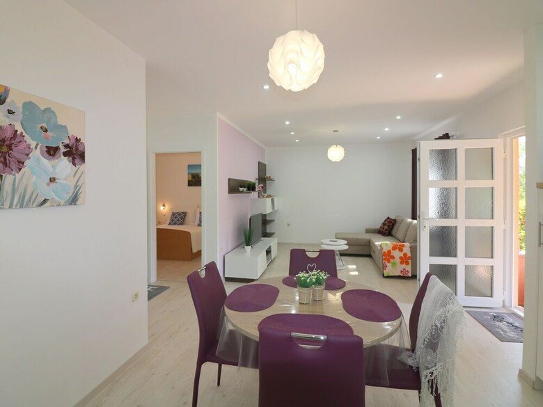 Contemporary Bungalow In Porec With Swimming Pool