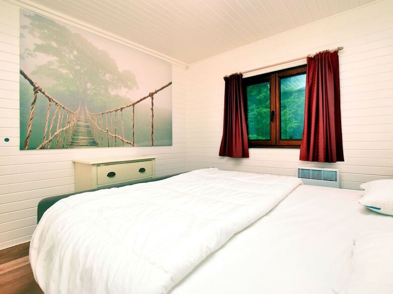 Tranquil Chalet With Sauna In Beauraing