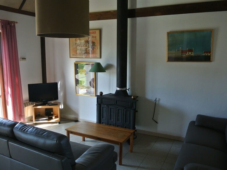Tidy Cottage With Terrace, Not Far From de Panne