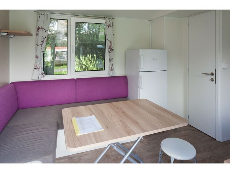 Snug Mobile Home In Januv Dul Bohemian With Pool