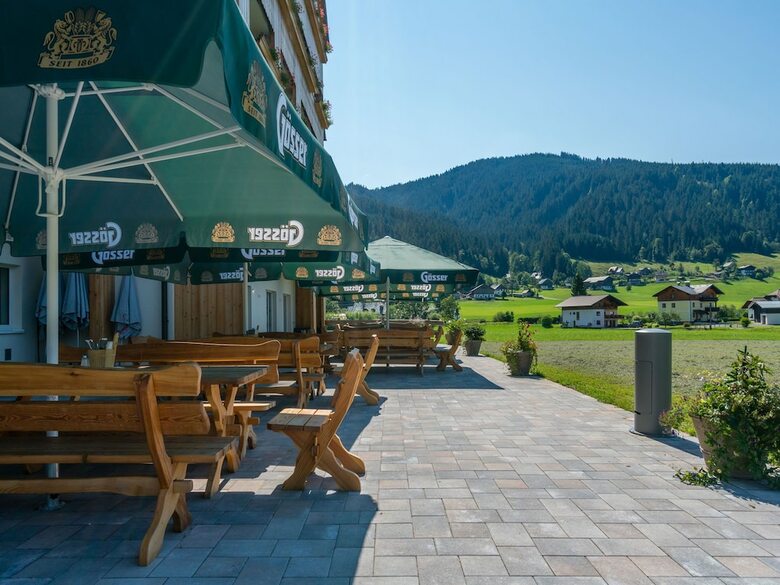 Attractive Apartment In Gosau With Shared Sauna
