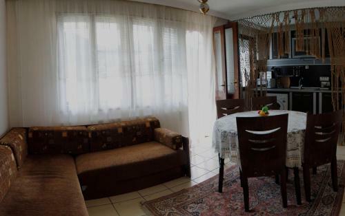 Hostal Borani Guest House