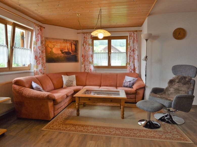 Spacious Apartment With Garden In B�rserberg