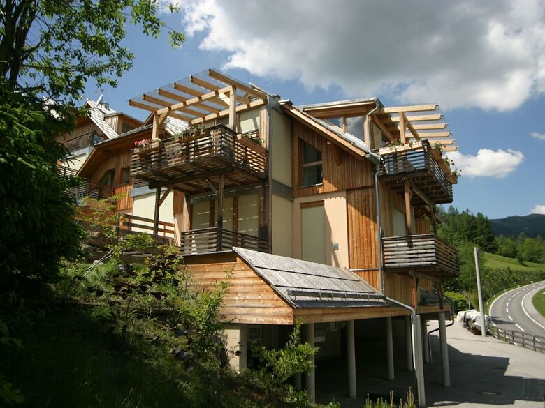 Fascinating Apartment In Bad Kleinkirchheim With Garden
