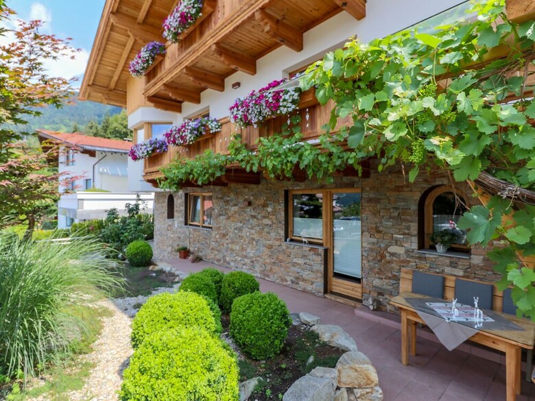 Stylish Apartment In Itter With Private Terrace