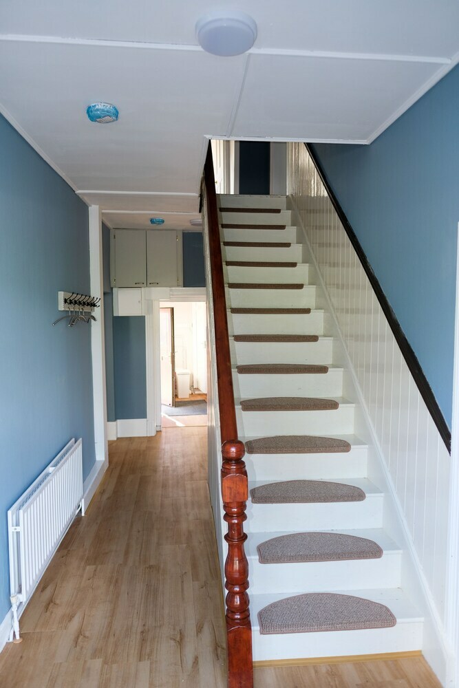 Garadice View Farm House - 6 Bed Accommodation