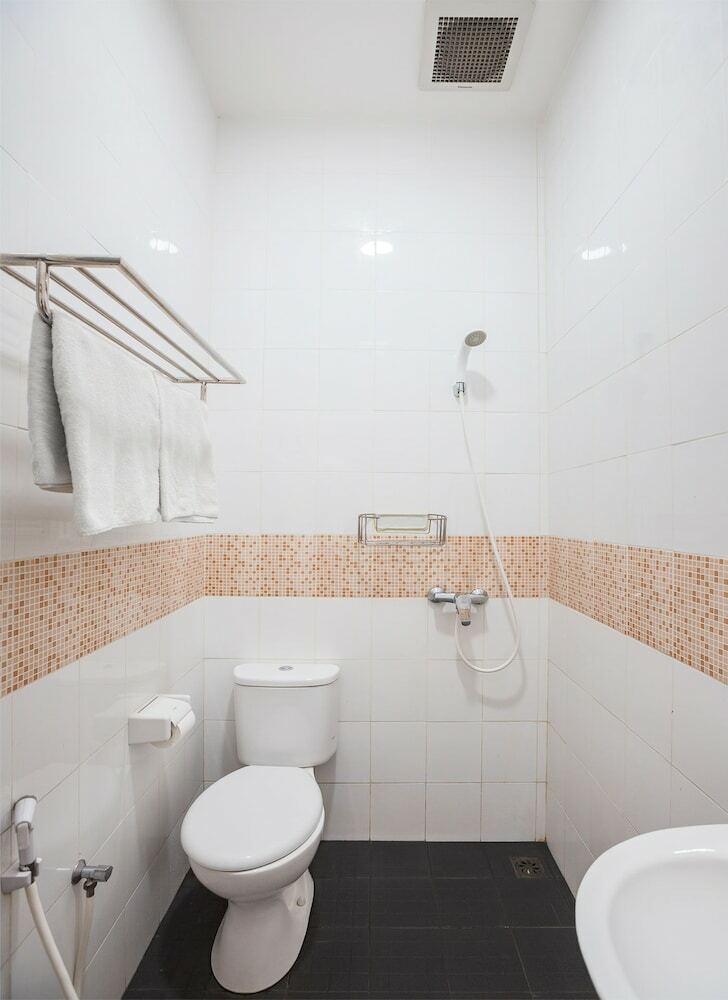 Hostal Oyo 386 Hey Hotel