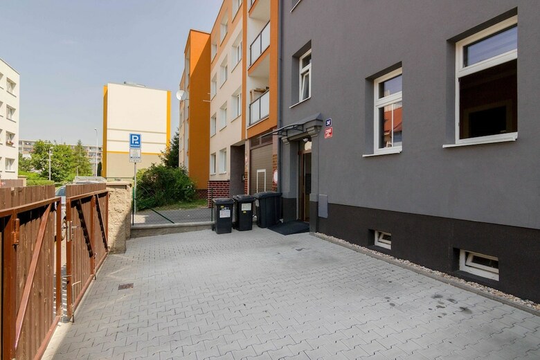 Apartments With Sunny Garden Prague