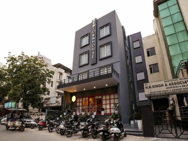 Hotel Oyo Townhouse 080 Meera Bagh