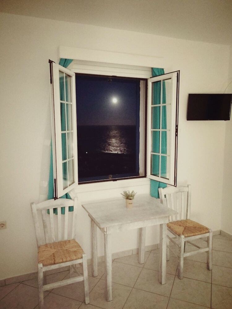 Apartamentos Litus Studios Syros
