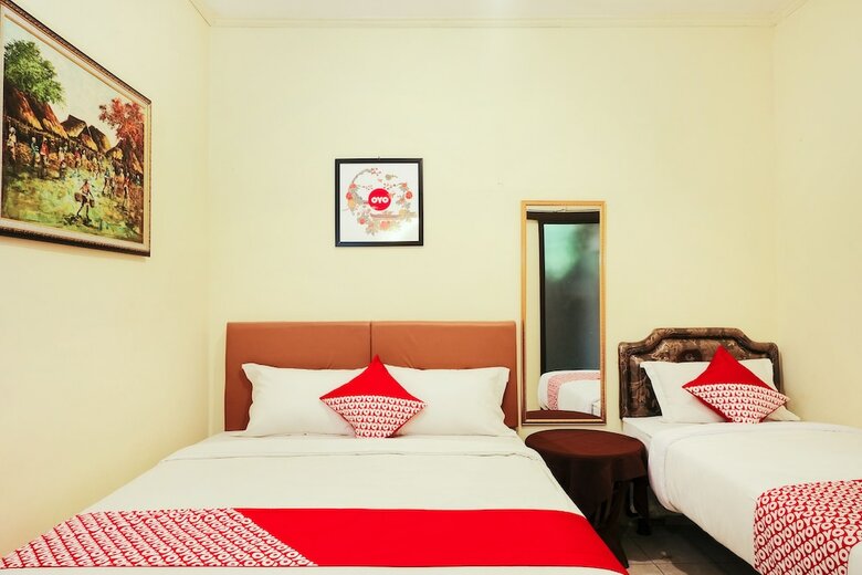 Hotel Oyo 465 Alam Citra Bed & Breakfast