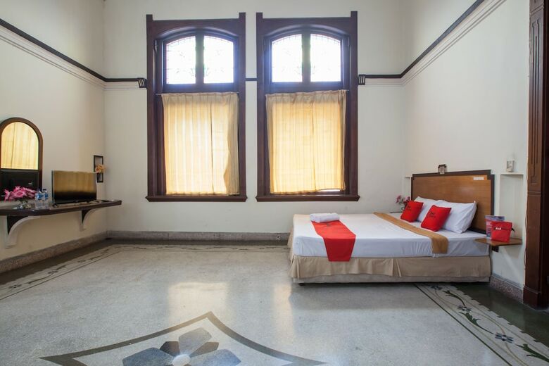 Hotel Reddoorz @ Lawang