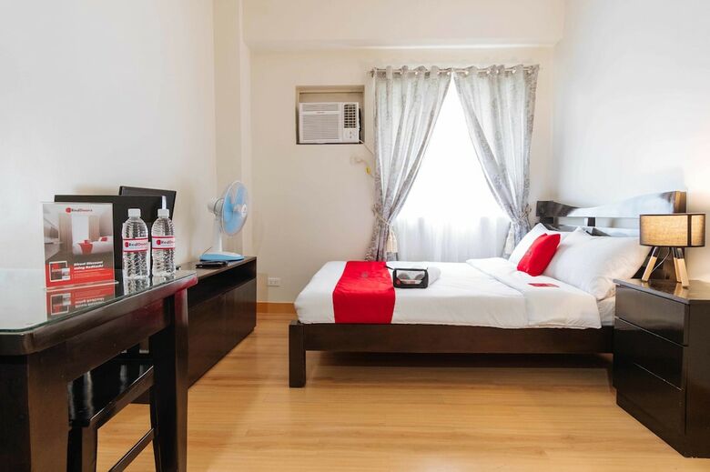 Hotel Reddoorz Premium @ Smdc Fairview