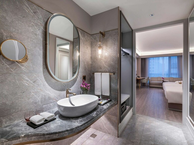 Hotel Mercure Shanghai Xujiahui South