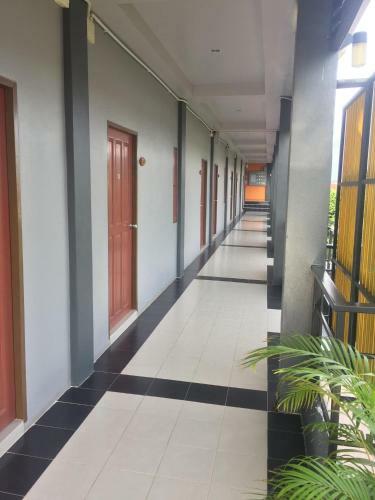 Waen Petch Place Hotel