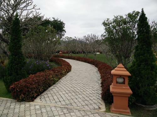 Hotel Lilawalai Resort